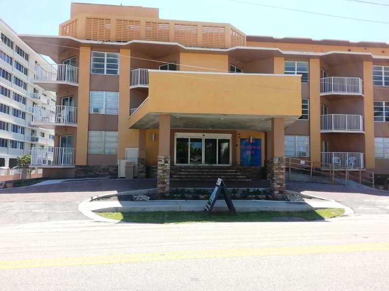 Seaspray Inn Beach Resort Palm Beach Shores Exterior photo