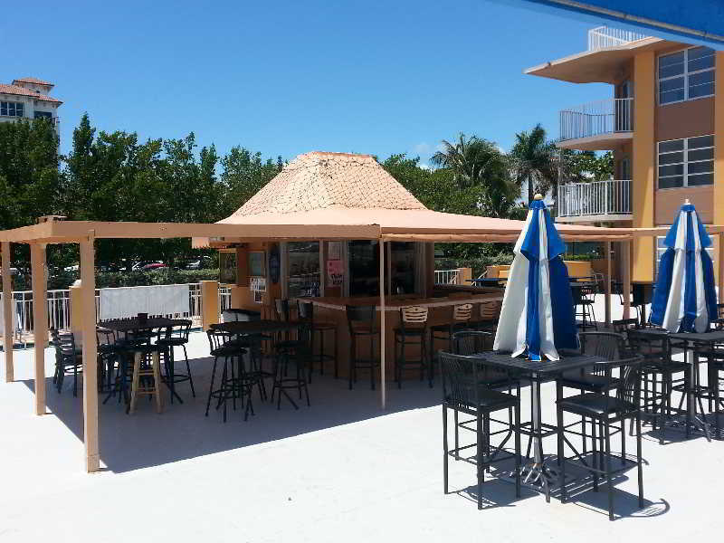 Seaspray Inn Beach Resort Palm Beach Shores Exterior photo