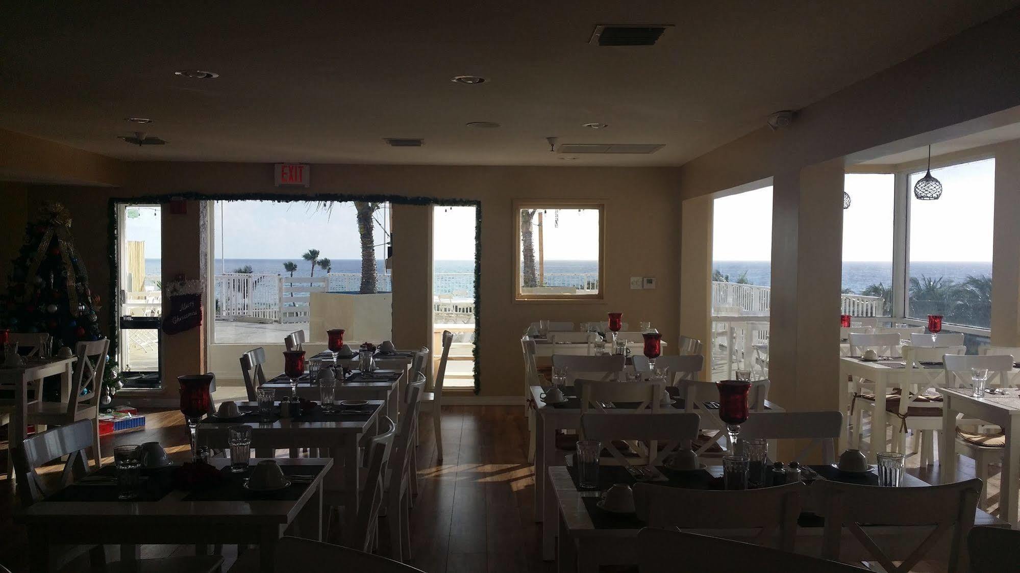 Seaspray Inn Beach Resort Palm Beach Shores Exterior photo